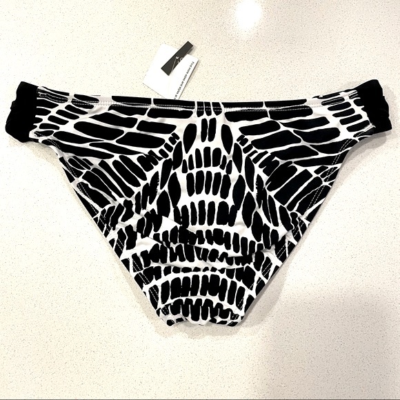 Bar III Bikini Black & White Kaleidoscope Bottoms! - Picture 2 of 5